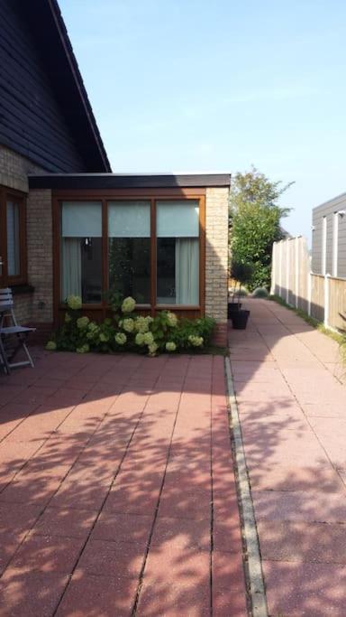 Modern En Sfeervol Appartement Aan Zee Met Airco Zoutelande Exterior photo
