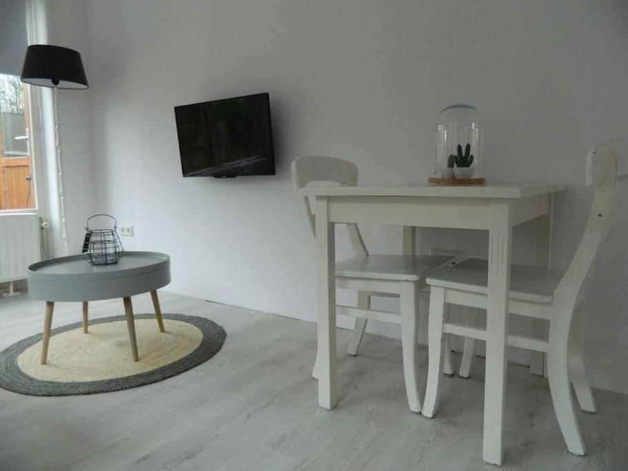Modern En Sfeervol Appartement Aan Zee Met Airco Zoutelande Exterior photo
